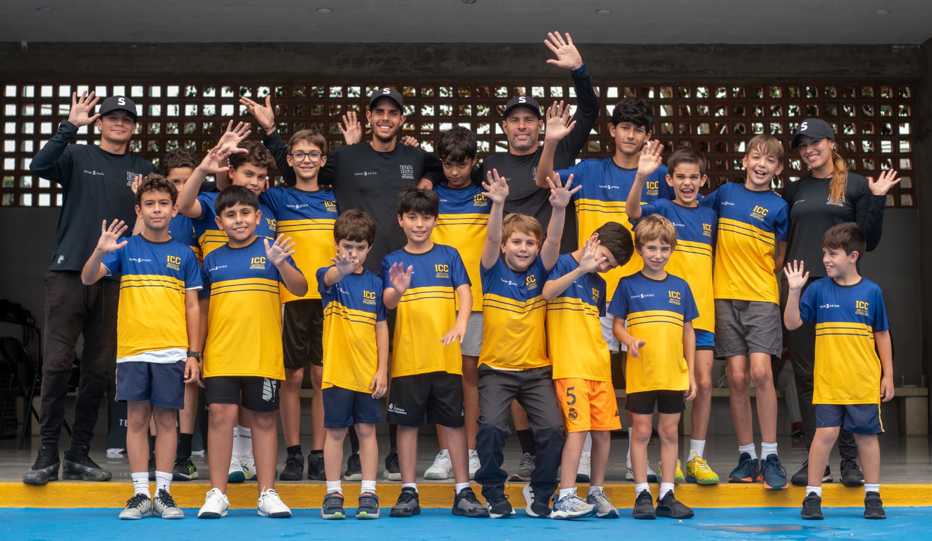 La Escuela de Tenis TenniSapien en INSTITUTO CUMBRES DE CARACAS